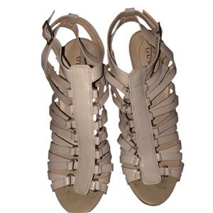 Guess  size 10 cream colored cage heels